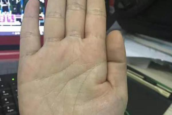 72年出生的男性在11月份的命运解析与生活建议 72年出生的男性在11月份的命运解析与生活建议