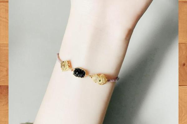 13年小孩命运解析：揭示属蛇宝宝的独特魅力与未来机会