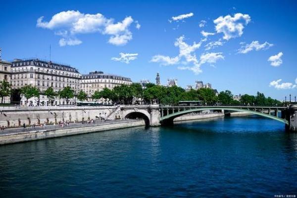 解码“国王”心中的王者风范与生活哲学 解码“国王”心中的王者风范与生活哲学