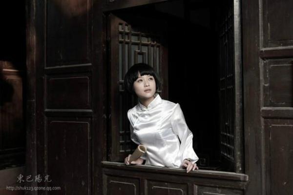 女人走路快，命运如何？解密她们的生活与心境