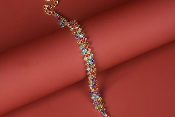 水命人士适合佩戴的手链颜色推荐与解析