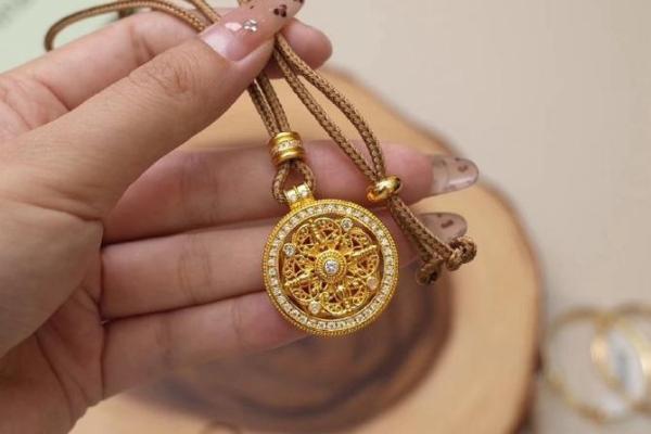 沙土命者适合佩戴的首饰：提升运势的魔法配饰！