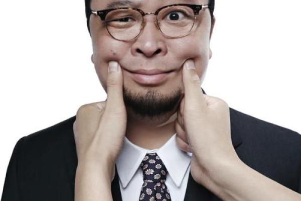 女性额头低平的命运解析:走向自信与成功的秘密之路 女性额头低平的命运解析:走向自信与成功的秘密之路