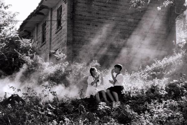 1988年7月的星空下:追寻那段青春岁月的故事 1988年7月的星空下:追寻那段青春岁月的故事