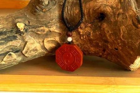 平地木命的人适合佩戴哪些饰品与物品？一探究竟！