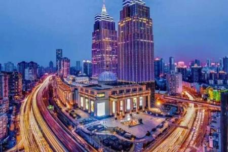 解密200年，探寻人们的命运与机遇！