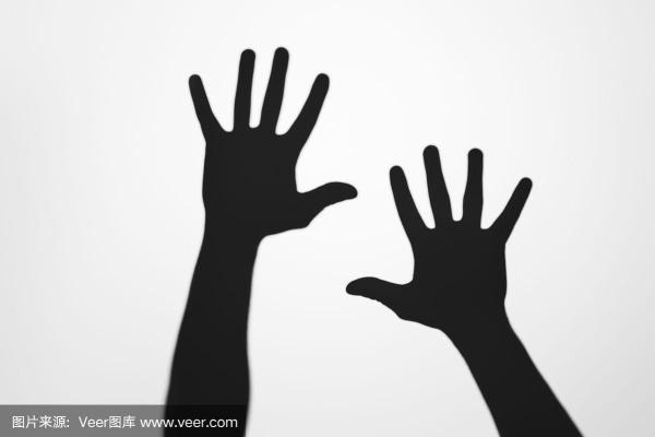 灰色命格:神秘与平衡的象征 灰色命格:神秘与平衡的象征