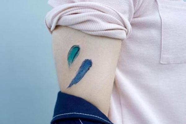 火命者后背纹身选择指南:激励与美的完美结合 火命者后背纹身选择指南:激励与美的完美结合