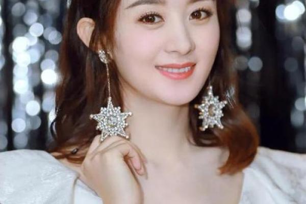 方脸型女人的命运与她们的独特魅力解析 方脸型女人的命运与她们的独特魅力解析