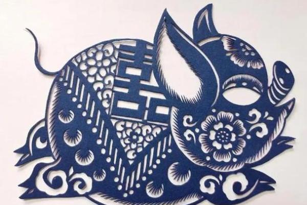 22岁属猪的命运与人生解析 22岁属猪的命运与人生解析