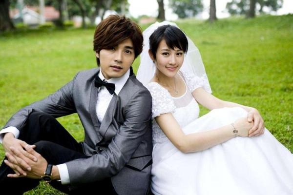 海中金命的女人与伴侣的最佳配对:命理深度解析 海中金命的女人与伴侣的最佳配对:命理深度解析