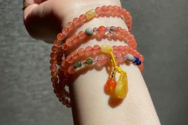 南红宝石的佩戴指南:如何选择最适合你的命格 南红宝石的佩戴指南:如何选择最适合你的命格