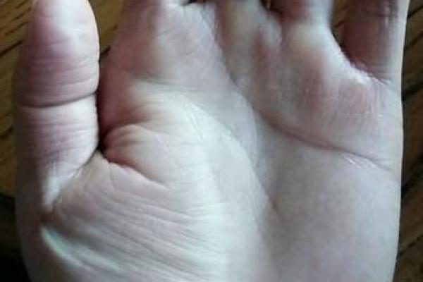 探讨女性命格:为何某些女人强势,男人却退让? 探讨女性命格:为何某些女人强势,男人却退让?