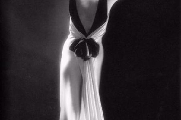 睡觉喜欢翻身的命运:灵魂与身体的舞蹈 睡觉喜欢翻身的命运:灵魂与身体的舞蹈