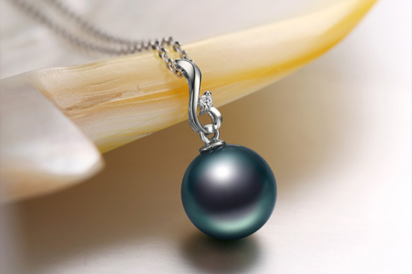 适合佩戴珍珠的命理解析:为你的人生增添光彩与魅力 适合佩戴珍珠的命理解析:为你的人生增添光彩与魅力