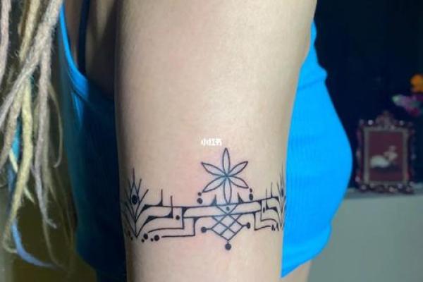 土命人士适合的纹身选择:灵性与象征的完美结合 土命人士适合的纹身选择:灵性与象征的完美结合