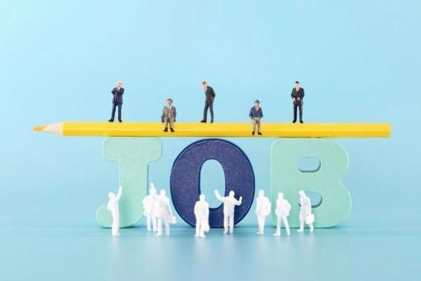 1398年出生的命格解析:运势、性格与未来发展之路 1398年出生的命格解析:运势、性格与未来发展之路