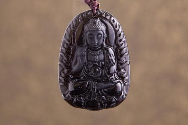 黑曜石的神秘力量:适合哪种命理的人佩戴? 黑曜石的神秘力量:适合哪种命理的人佩戴?