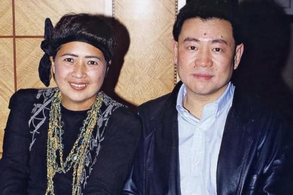 揭秘富豪元配的命运:背后的不幸与选择 揭秘富豪元配的命运:背后的不幸与选择