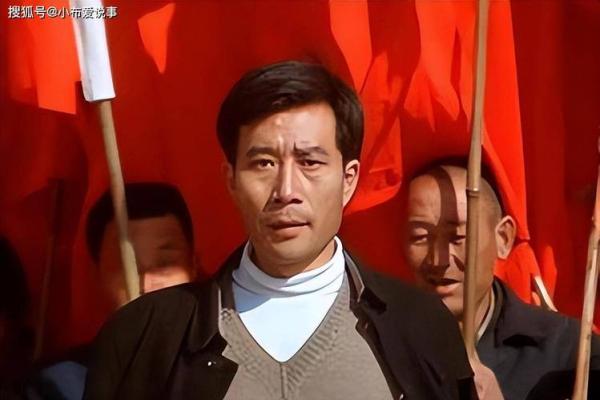 下牙不齐的男人:这对他的命运有什么影响? 下牙不齐的男人:这对他的命运有什么影响?