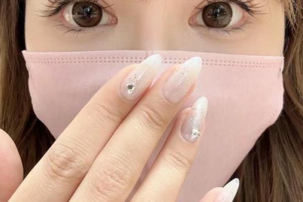 探秘芭比眼女人的命运:她们的魅力与人生篇章 探秘芭比眼女人的命运:她们的魅力与人生篇章