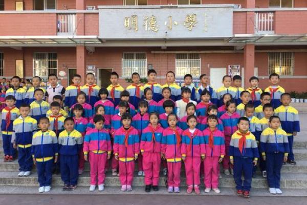 《快乐童年：英语儿歌的魅力与教育意义》