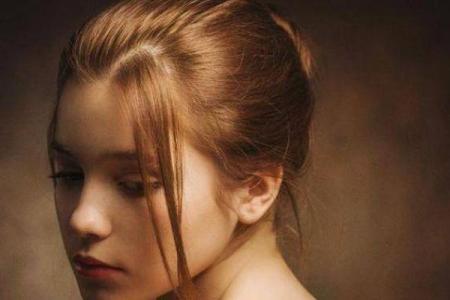 丑时出生的女性命运解析：揭示她们的性格、机遇与挑战