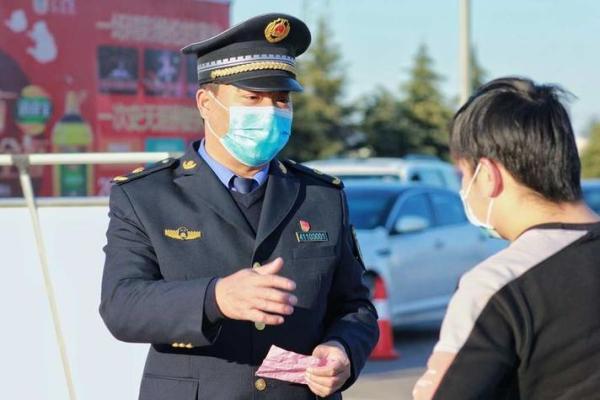 如何在危险职业中以生命为赌注赚取高额财富？