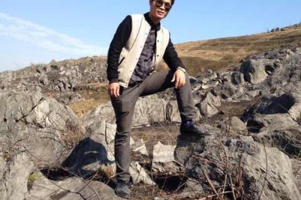 86年出生的人命运解析：探索易经的智慧与人生之路