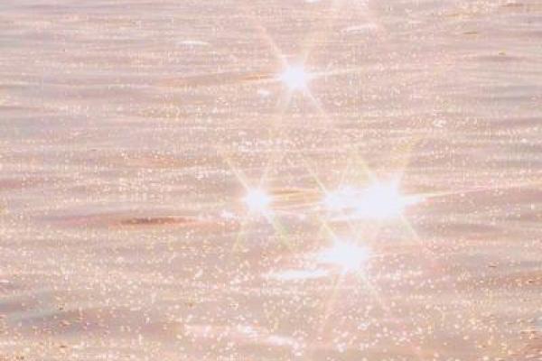 水命之人该穿的颜色，让你魅力倍增！