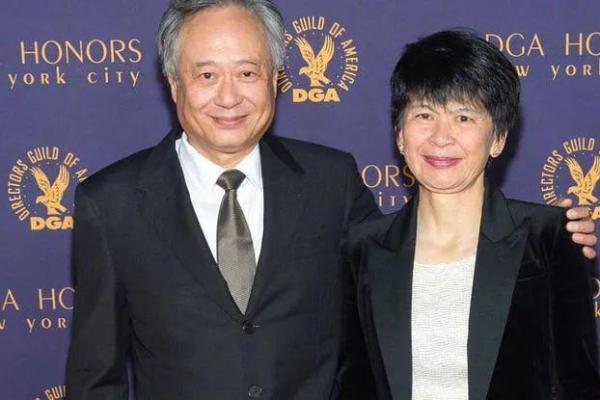 女命五两三钱的命运解析：探索女性命理与人生的奥秘