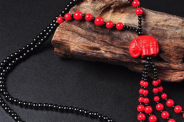 水蛇之命幸运佩戴物推荐：让你的运势更上一层楼！