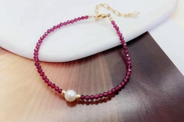 火命人如何选择适合的饰品与风水物件 火命人如何选择适合的饰品与风水物件