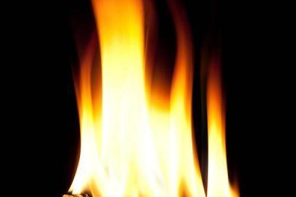 火命的人适合什么颜色钱包？探寻最吉利的搭配！