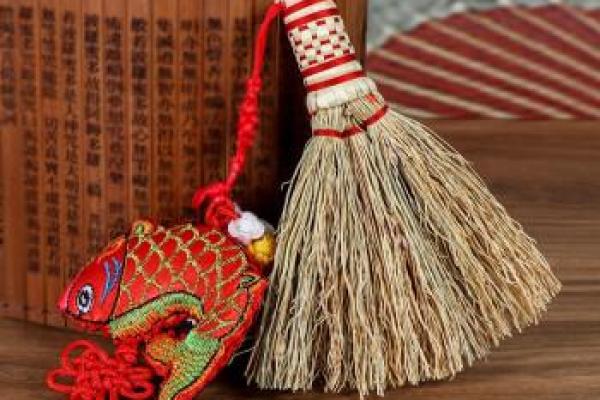 大海水命如何选择床头挂件,提升家居运势与能量 大海水命如何选择床头挂件,提升家居运势与能量