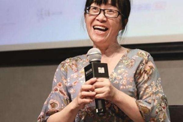 晚年离婚对于命运的影响，探讨生活中的转折与选择