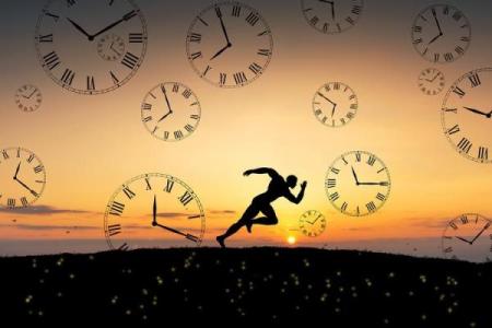 汐字命理解析：汐潮起伏下的生命智慧与命运启示