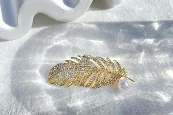 大海水命的魅力：与之相配的饰品，助你闪耀人生！