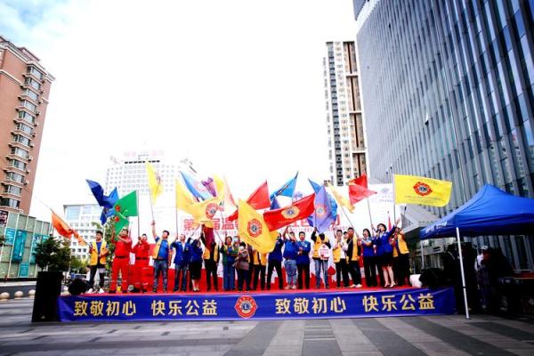 小孩子的一条命,承载着希望与未来的重任 小孩子的一条命,承载着希望与未来的重任