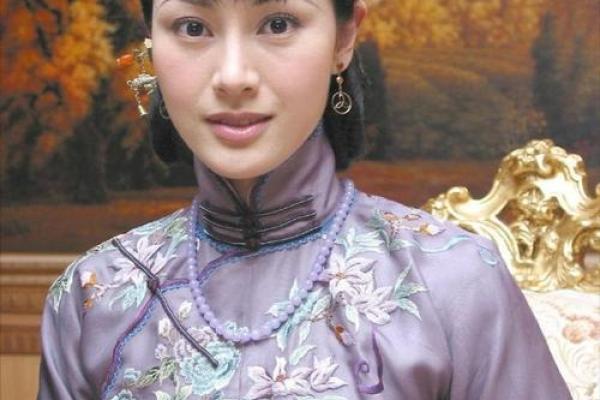 李嘉欣的命运之路:从平凡到辉煌的逆袭人生 李嘉欣的命运之路:从平凡到辉煌的逆袭人生