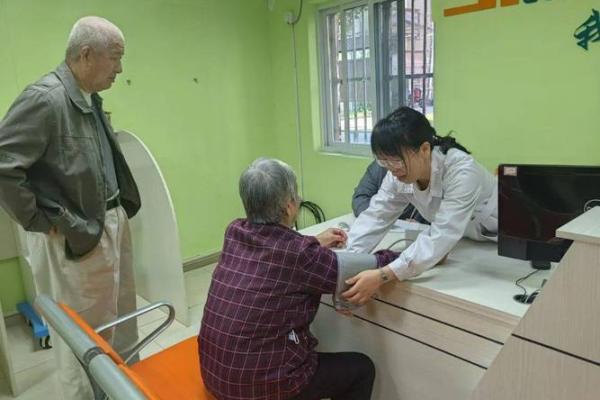 医生的命，真的是不值钱吗？浅析白衣天使的无奈与坚持