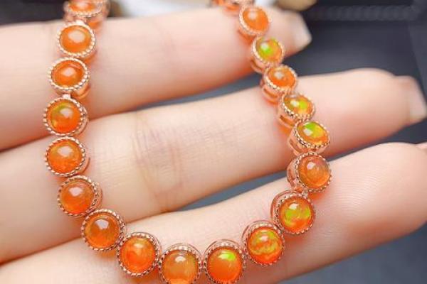 火命的人适合佩戴哪些手链？专家为您解析！