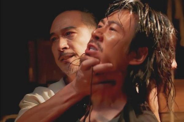 揭秘命理中的宫斗宫刑命格，了解人生起伏与情感纠葛！