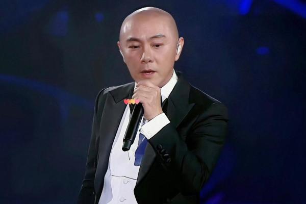 李连杰的逆境与成功：为何他的人生总是如此幸运？