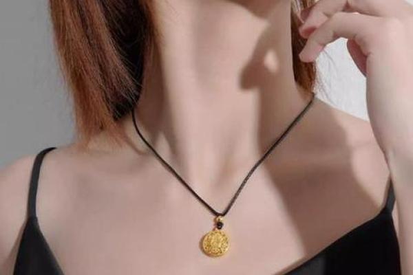 命硬女人该佩戴哪些饰品,才能化解煞气提升运势? 命硬女人该佩戴哪些饰品,才能化解煞气提升运势?