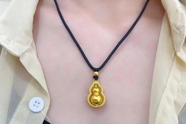 金命适合佩戴什么首饰?让你的运势更上一层楼! 金命适合佩戴什么首饰?让你的运势更上一层楼!