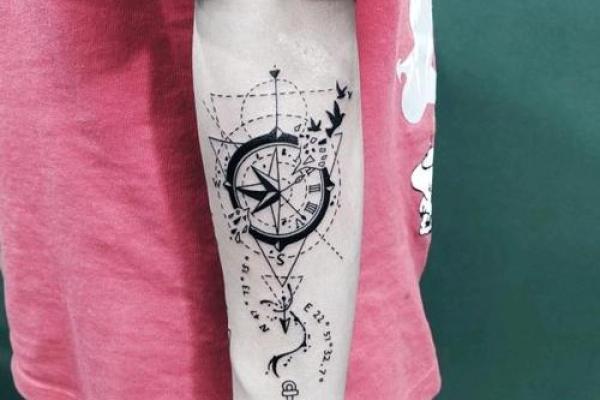 山头火命纹身忌讳指南:如何避免不必要的误区与困扰 山头火命纹身忌讳指南:如何避免不必要的误区与困扰