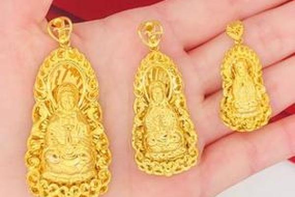 金饰品的命理智慧:如何选择适合自己的金饰品 金饰品的命理智慧:如何选择适合自己的金饰品