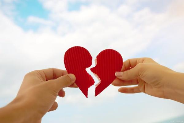 金命之人需警惕的生活与情感优势与挑战 金命之人需警惕的生活与情感优势与挑战