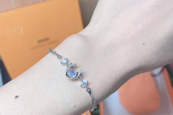 山涧水命与手链:选择适合你的灵动之饰品 山涧水命与手链:选择适合你的灵动之饰品